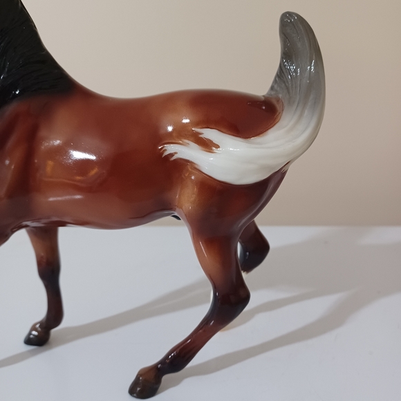 Breyer Lugh Breyerfest 2020 Special Run - Picture 5 of 16